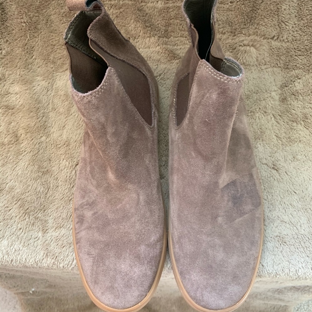 Men Steve Madden Suede Boot